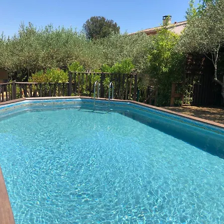 Des Oliviers * La Roque-sur-Cèze